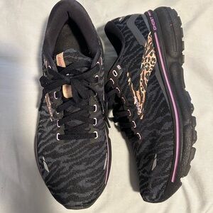 Women’s Brooks